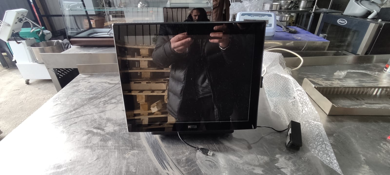 R-keeper Mitsu 15win black - компания Кормилец