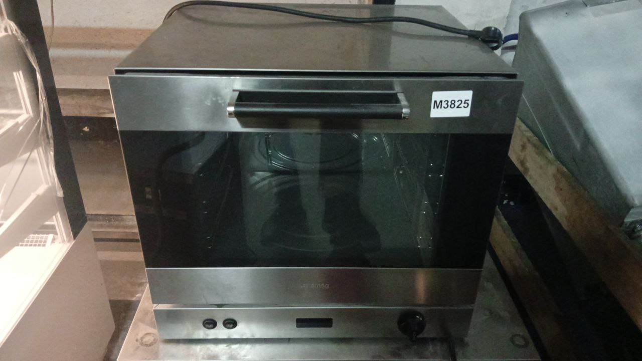 Печь конвекционная SMEG ALFA43XE - компания Кормилец
