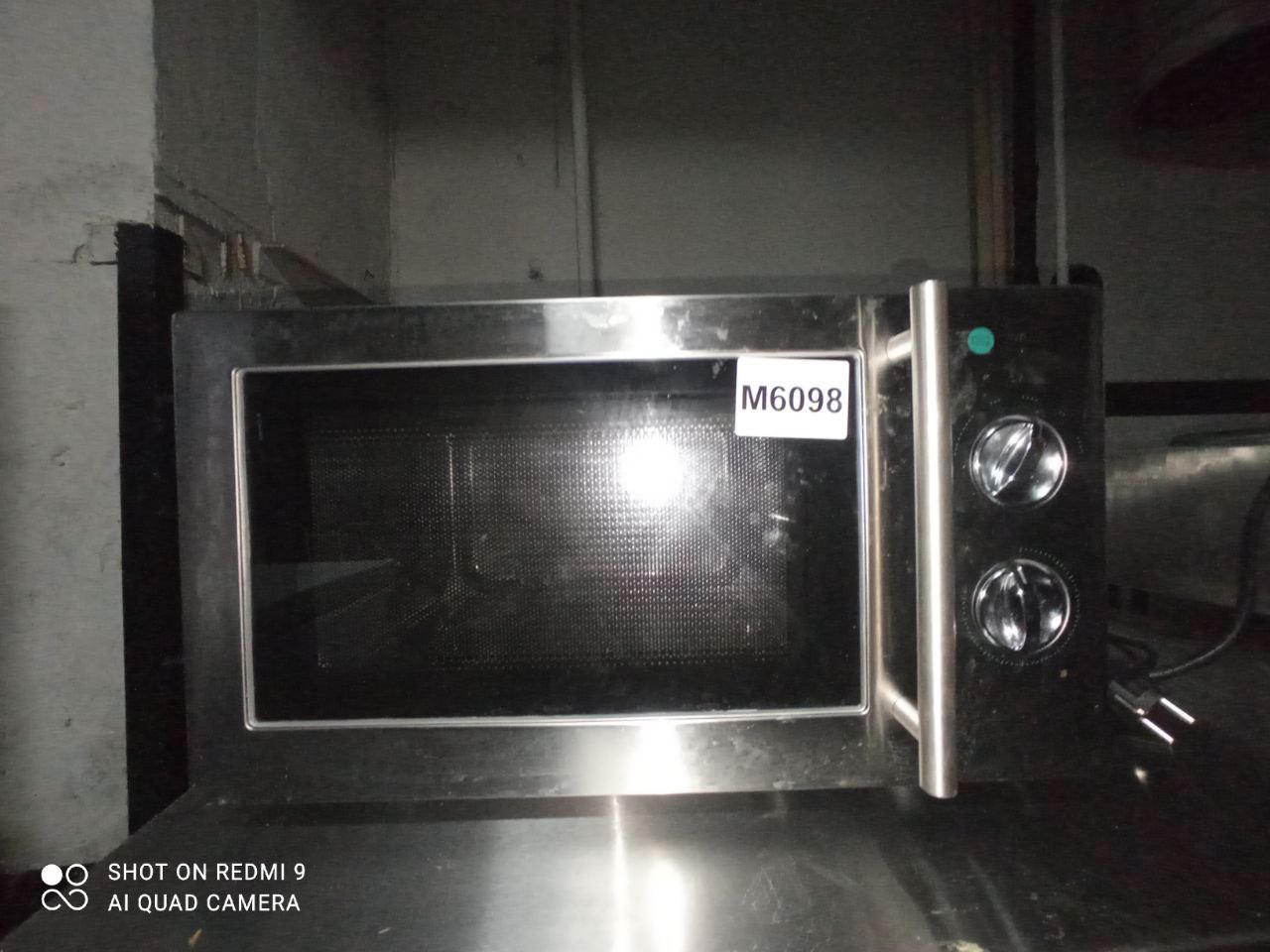 Микроволновка HURAKAN HKN-WP900 - компания Кормилец