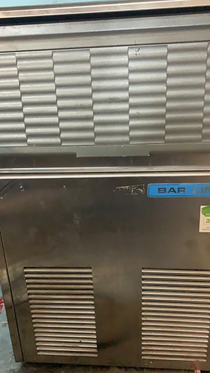 Льдогенератор BAR LINE B31WS кубик - компания Кормилец
