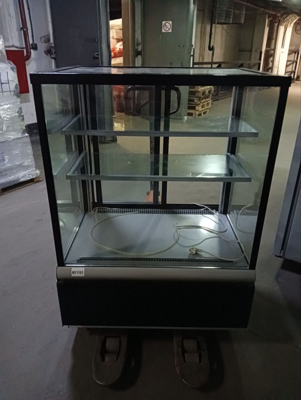 Витрина кондитерская CARBOMA CUBE BXC-0,9(+) - компания Кормилец