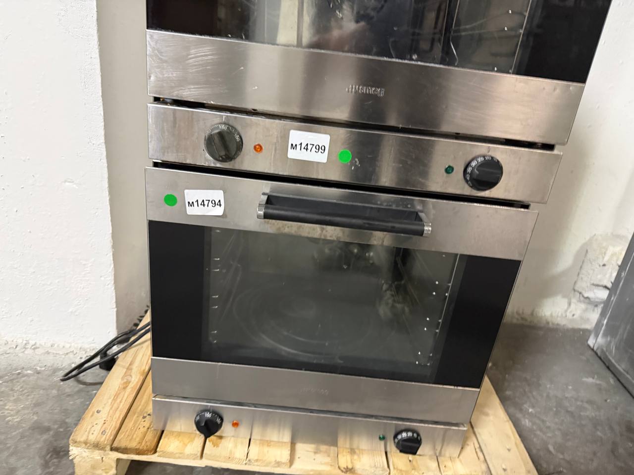 Печь конвекционная SMEG ALFA43X - компания Кормилец