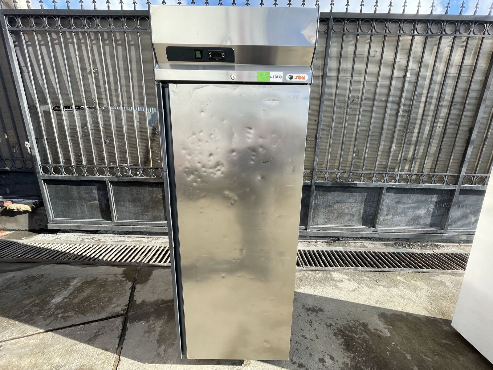 Шкаф холодильный SAGI SX65E 0043333203 - компания Кормилец