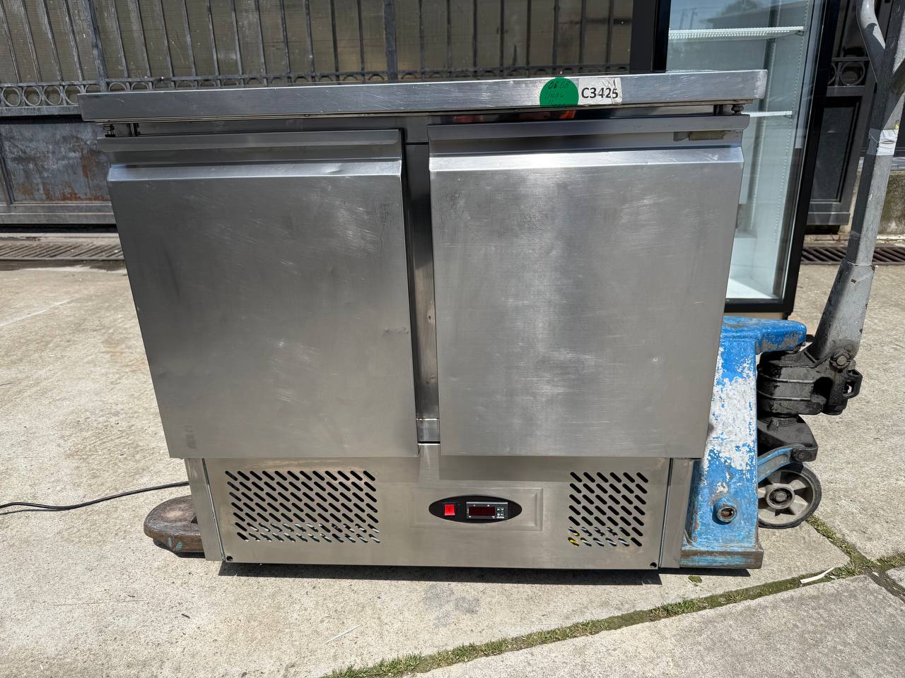 Стол холодильный TEFCOLD SA910 (90/70/85) - компания Кормилец