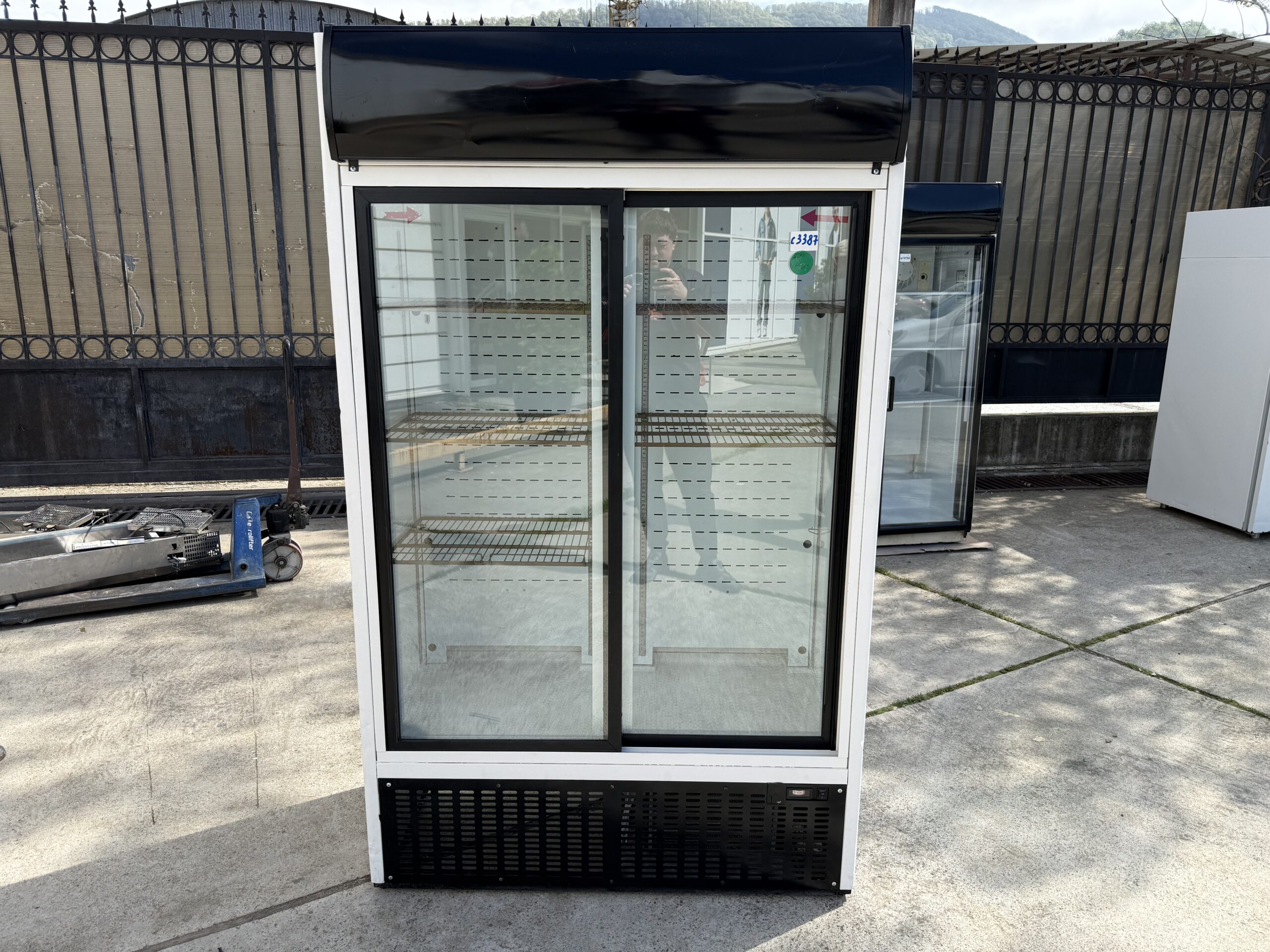 Шкаф холодильный  FRAMEC 0700037050000 - компания Кормилец