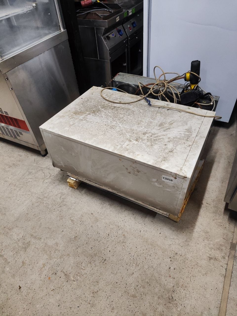 Моноблок потолочный RIVACOLD SFL012Z001 мороз (-25 на 8-9м3 / -15 на 15-17м3) 220В - компания Кормилец
