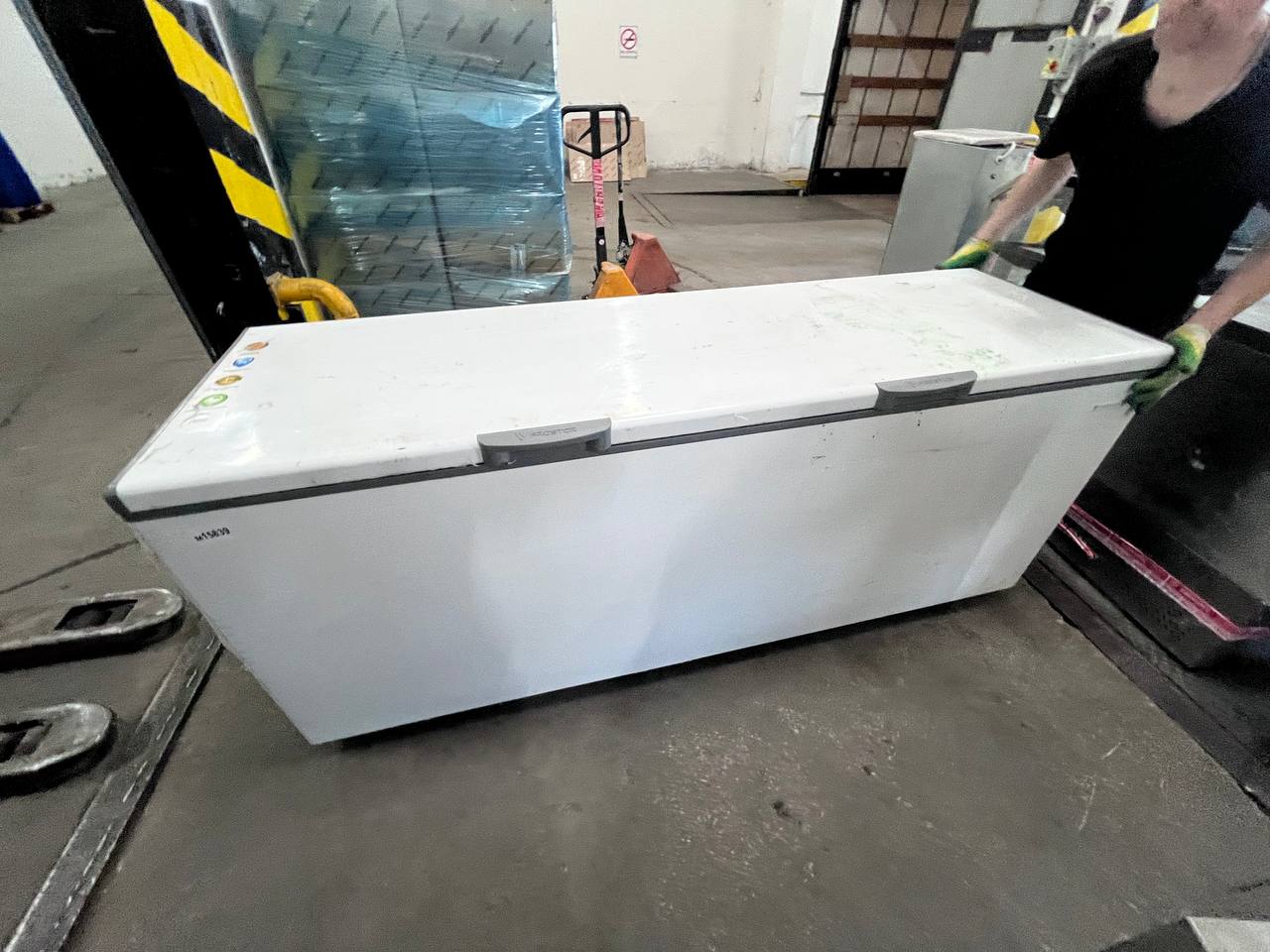 Ларь морозильный FROSTOR F800S 660л - компания Кормилец