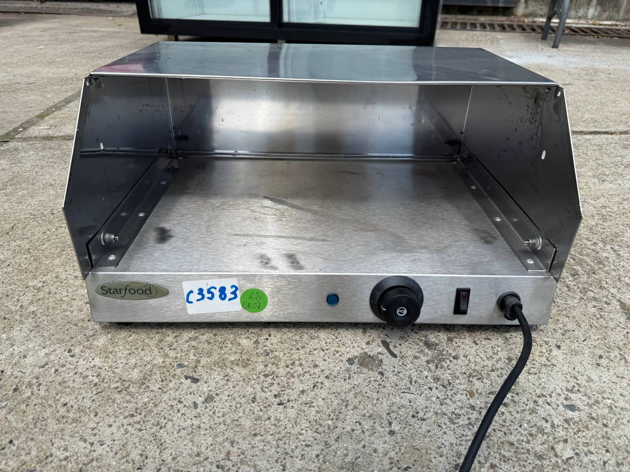 Витрина тепловая STARFOOD DH-260 - компания Кормилец